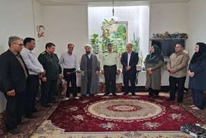 تجدید میثاق مسئولان شهرستان سرچهان با آرمان‌های شهدا در دیدار با خانواده شهید زارع شهر حسامی