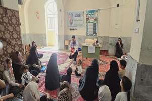 برگزاری کارگاه آموزشی احیای پایه کودکان به مناسبت هفته ملی جمعیت و سلامت در روستای قاسم‌آباد سرچهان